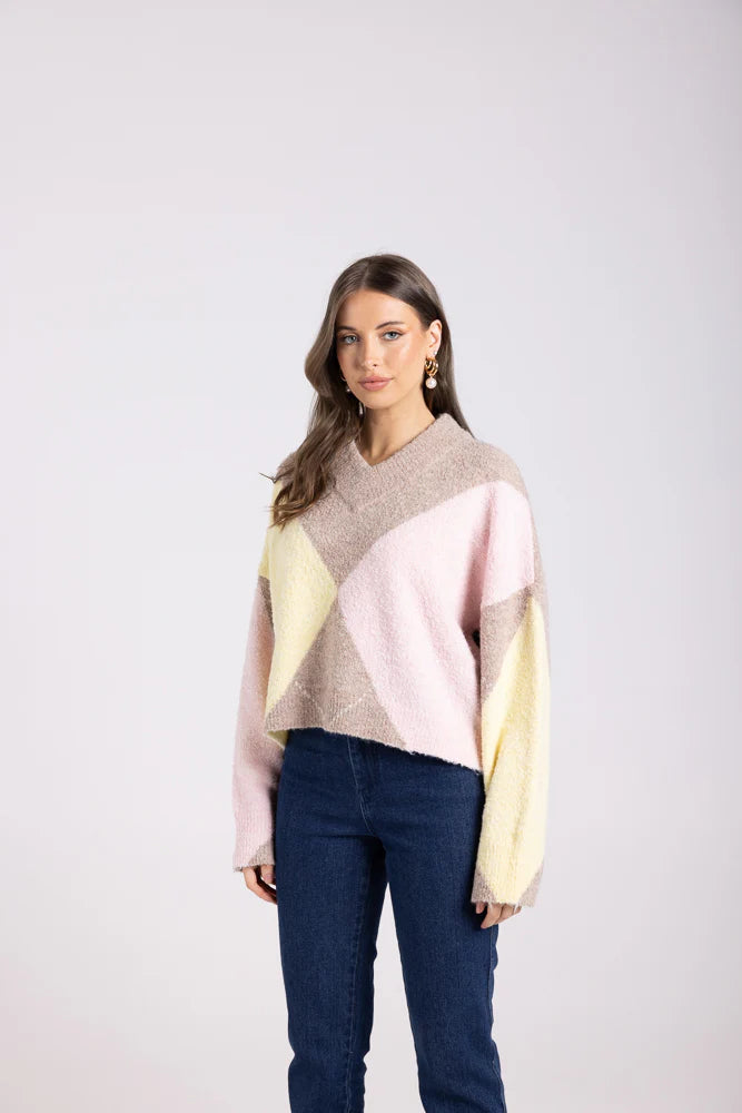 Two T's High V-Neck Sweater with Diamond Design Style 3043